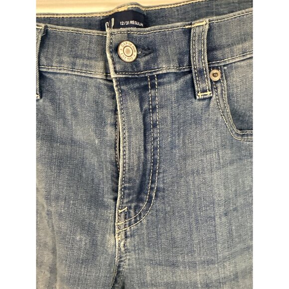 NWT Gap Denim Classic Straight Leg Jeans Regular Light Wash Distressed Look 12/3 - Picture 4 of 13